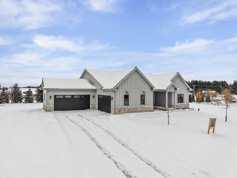 6854 Karolina Way, Sun Prairie, WI 53590 - Image #2