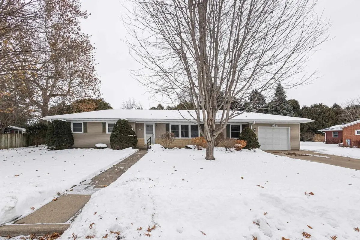 1200 Westhill Avenue, Platteville, WI 53818 - Image #1