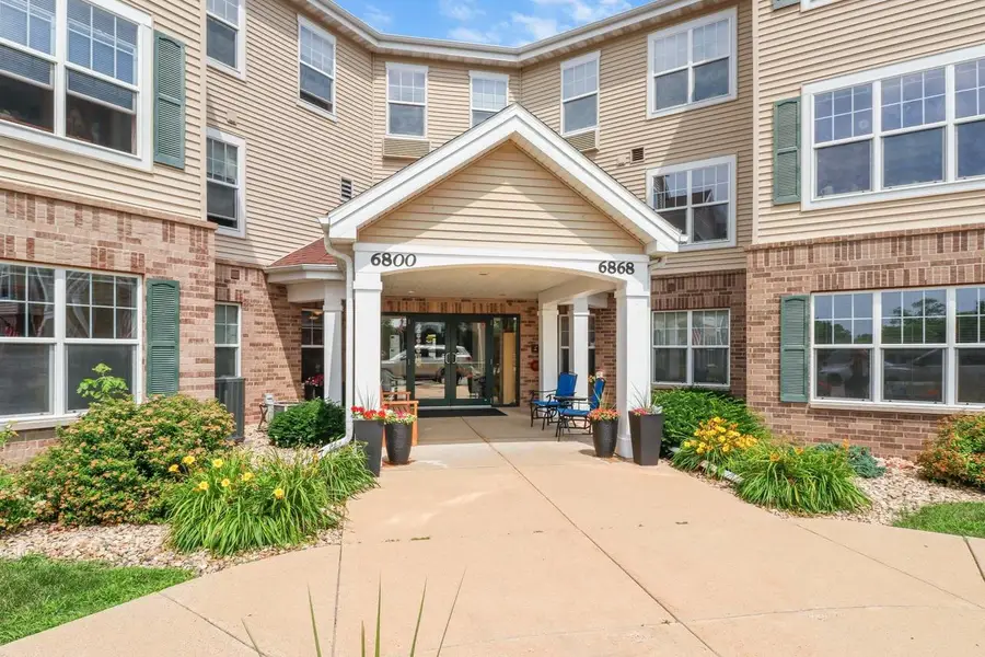 6836 Parkside Circle, Deforest, WI 53532 - Image #2