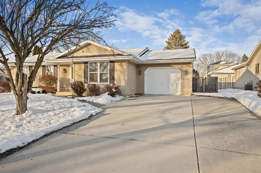 700 Shu Lar Lane, Clinton, WI 53525 - Image #2