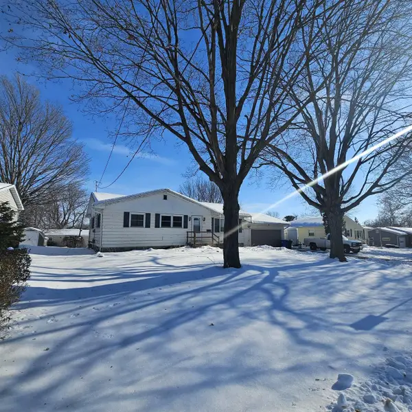 1175 Farnham Street, Columbus, WI 53925