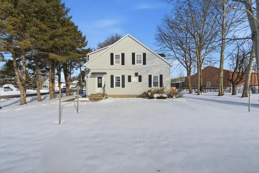 211 Commercial Street, Arlington, WI 53911 - Image #2