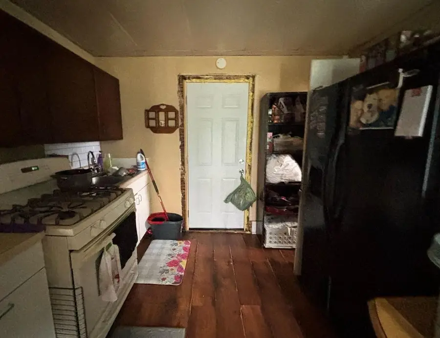 1433 Gartland Avenue, Janesville, WI 53548 - Image #2