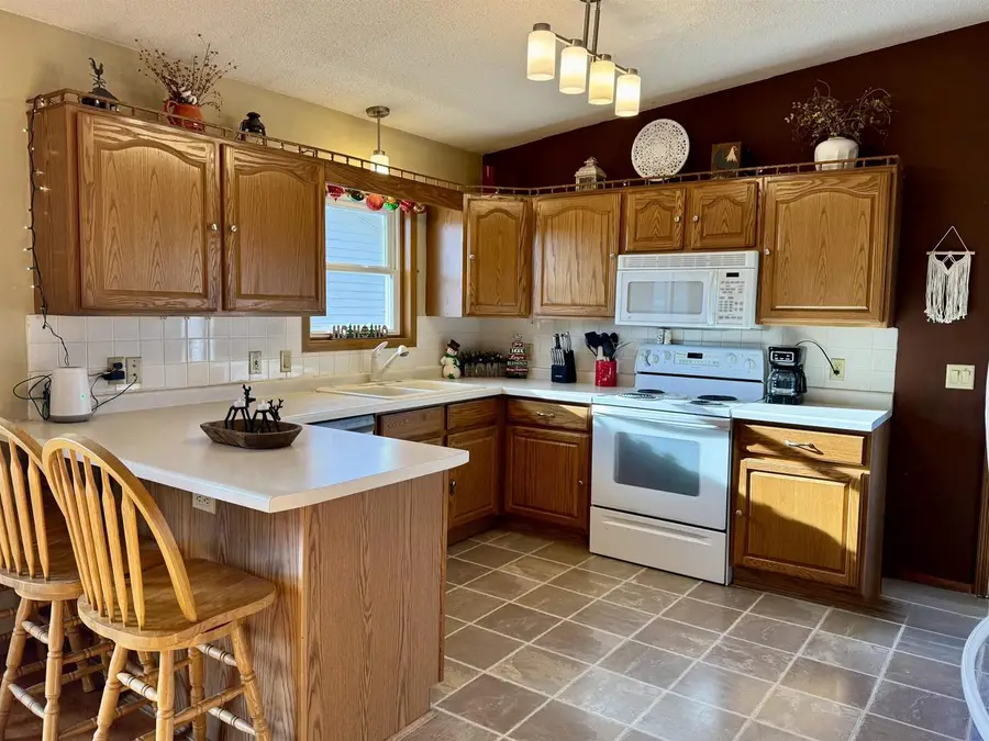 1700 E Fowler Street, Prairie Du Chien, WI 53821 - Image #2