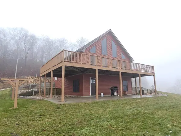 W8244 Rollins Road, Mauston, WI 53948