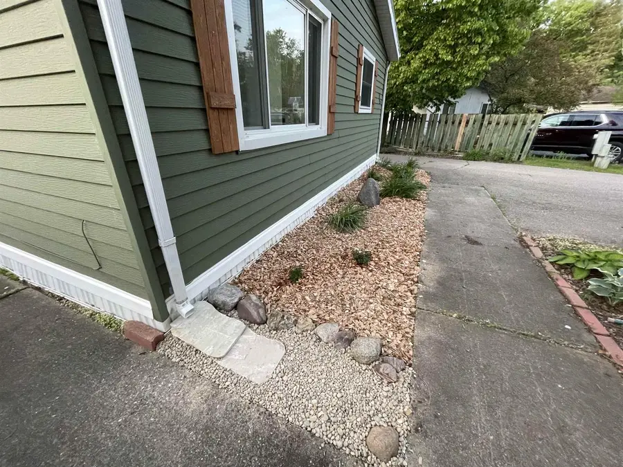 75 Falling Creek Circle #75, Janesville, WI 53548 - #2