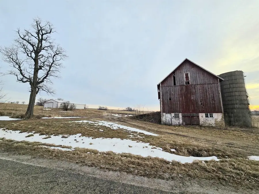 N5980 Washington Road, Monticello, WI 53570 - Image #2