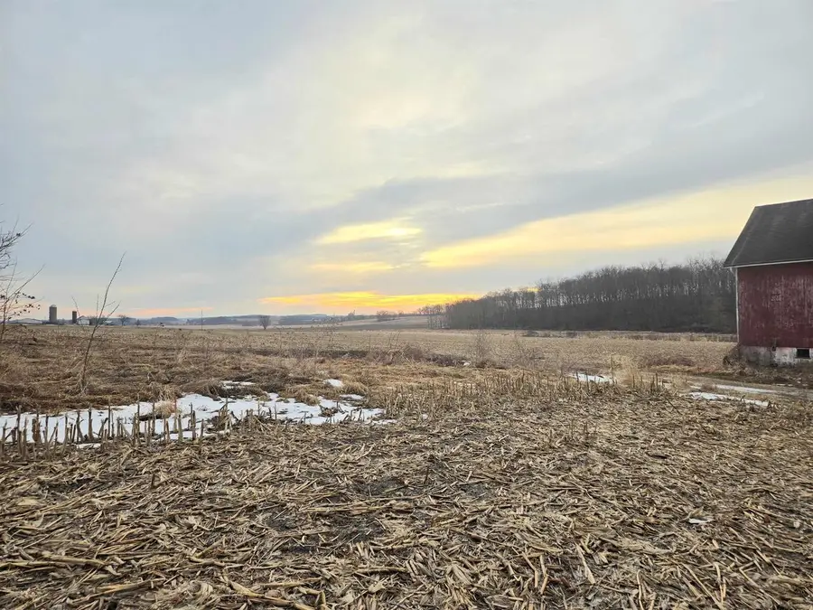 N5980 Washington Road, Monticello, WI 53570 - Image #3