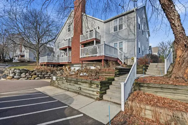 802 Kottke Drive #8, Madison, WI 53719