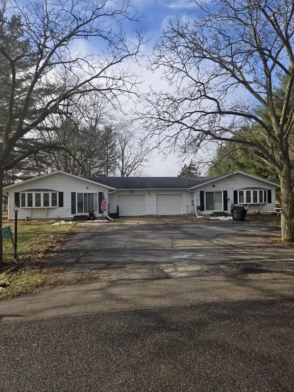 1651-1653 Hook Island Road, Oregon, WI 53537