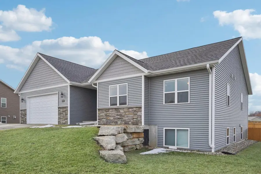 715 Crestview Drive, Reedsburg, WI 53959 - Image #3