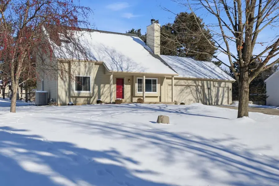 W9132 Red Feather Drive, Cambridge, WI 53523 - Image #2