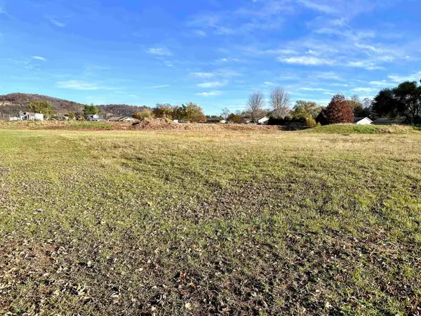 900 S Michigan (lot 2 of 2) Street, Prairie Du Chien, WI 53821