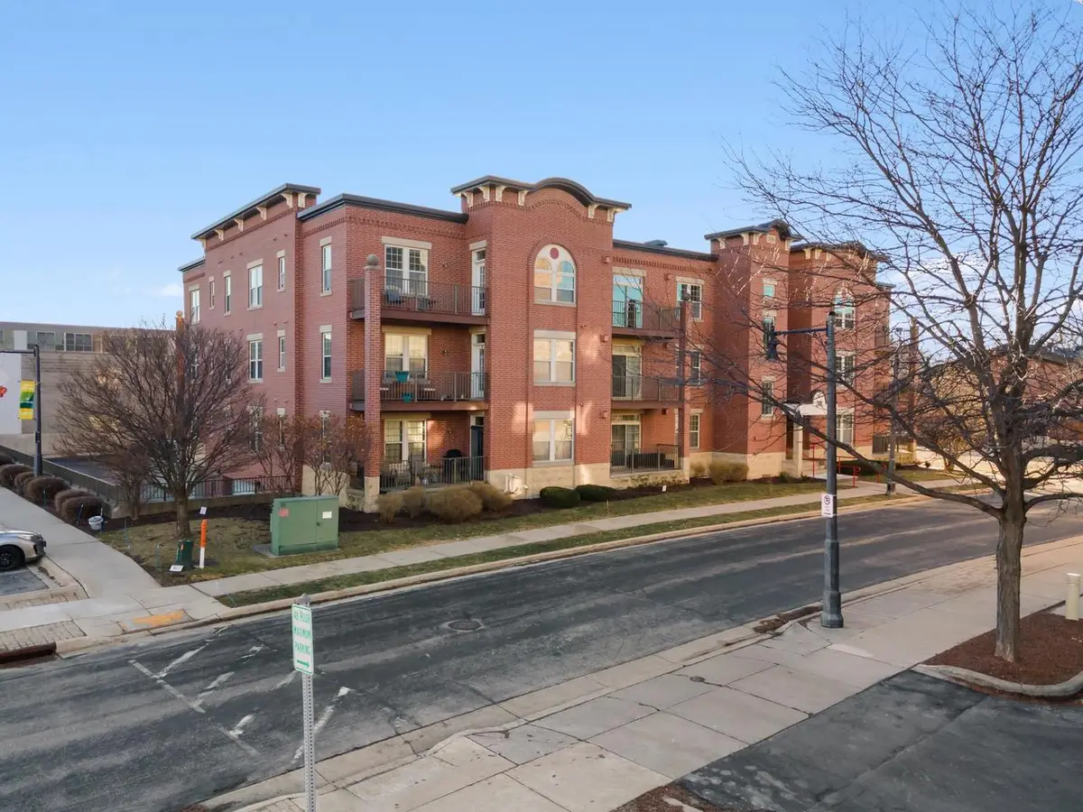 201 E Lane Street #106, Sun Prairie, WI 53590 - Image #1