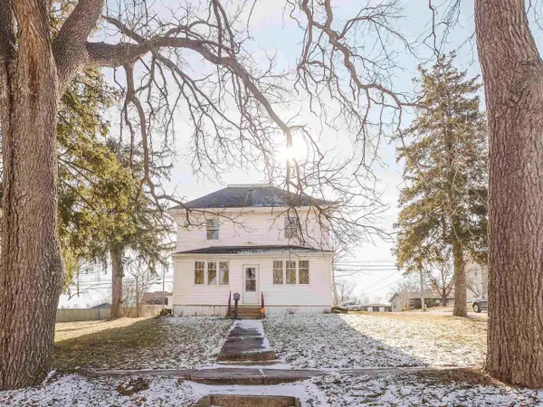 417 W Division Street, Dodgeville, WI 53533