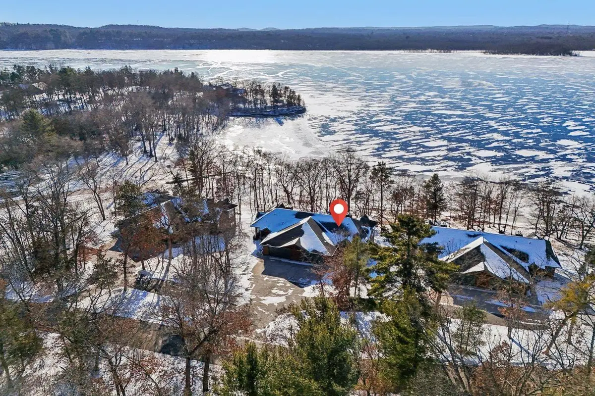 1140 S Gillette Drive #5, Wisconsin Dells, WI 53965 - Image #1