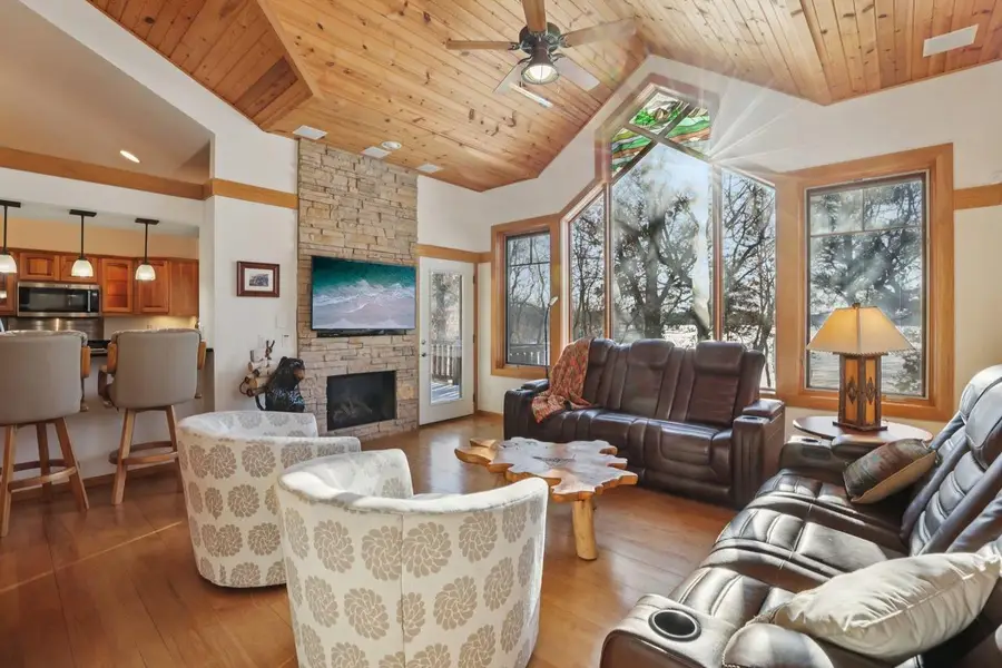 1140 S Gillette Drive #5, Wisconsin Dells, WI 53965 - Image #3