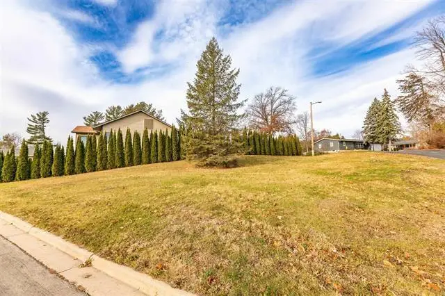 Unit 5 Waite Lane, Platteville, WI 53818 - #1