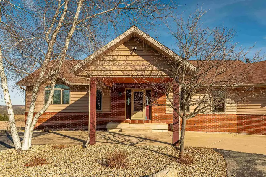 N8875 Blue Vista Lane, New Glarus, WI 53574 - Image #2