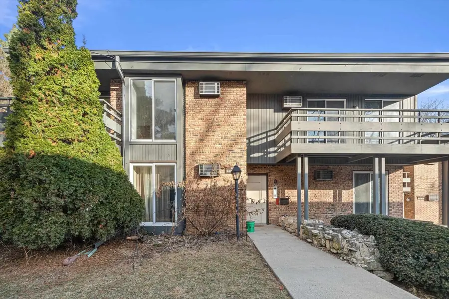 6251 Charing Cross Lane #E-5, Middleton, WI 53562 - #2