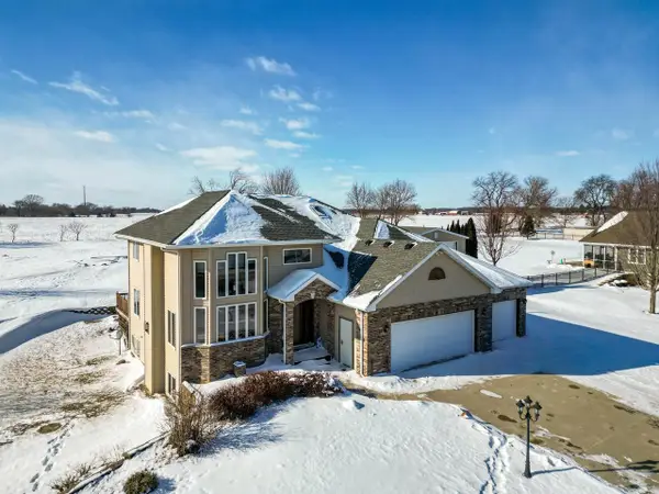 3705 N Harvest View Drive, Janesville, WI 53548
