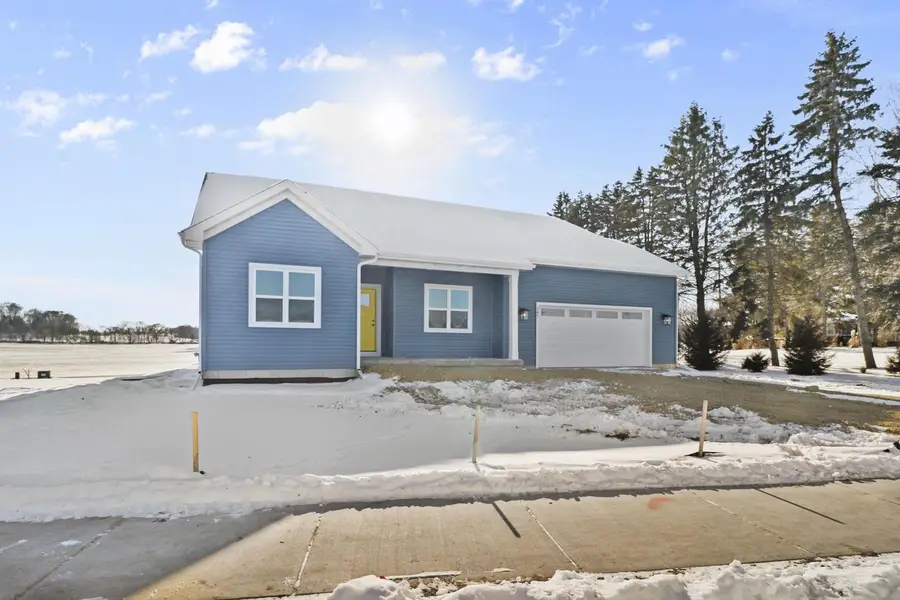 365 Dahlia Drive #25, Stoughton, WI 53589 - Image #3