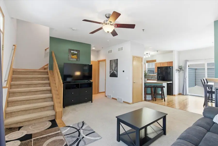 14 S Gardens Way, Fitchburg, WI 53711 - Image #3