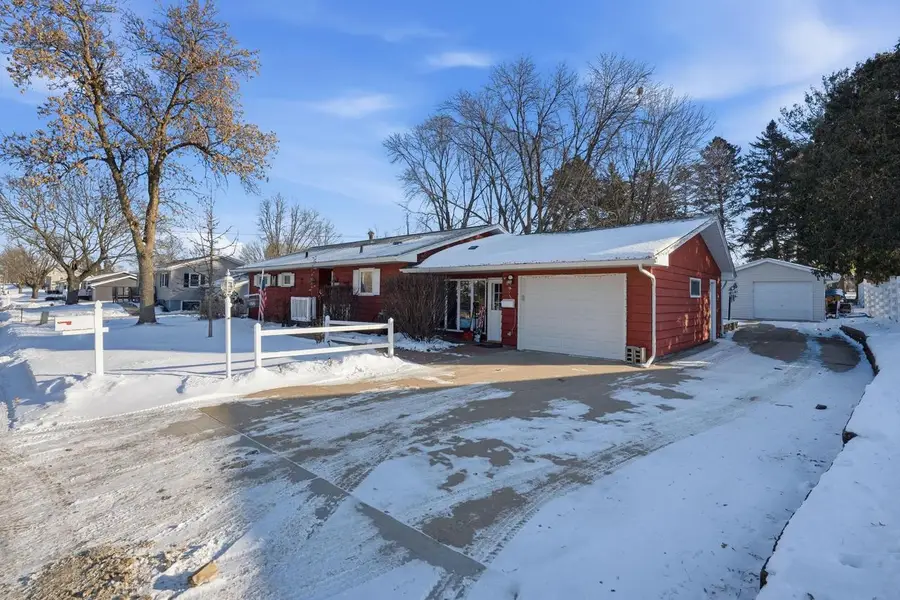1035 7th Avenue, Platteville, WI 53818 - Image #2