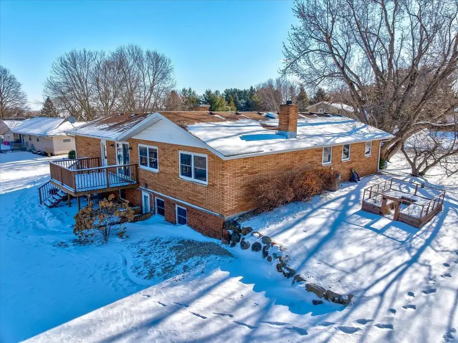 2718 Hilltop Drive, Sun Prairie, WI 53590 - Image #3