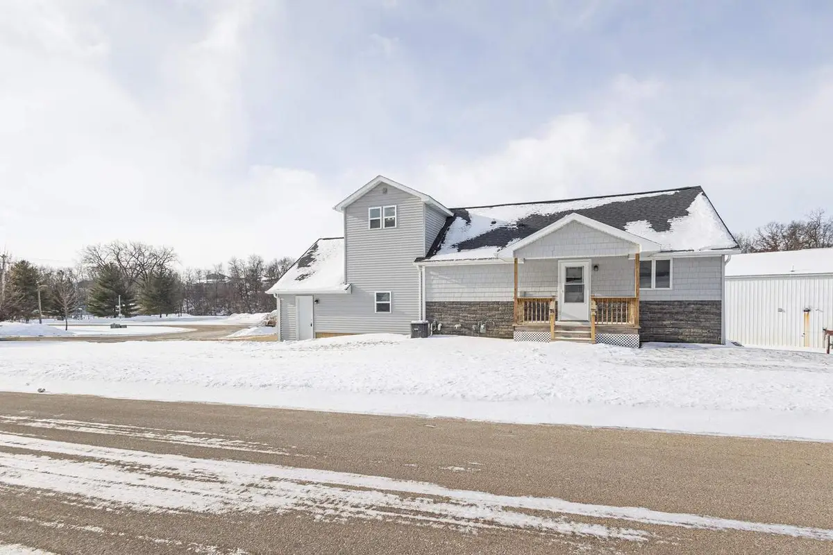 225 3rd Street, Benton, WI 53803 - Image #1