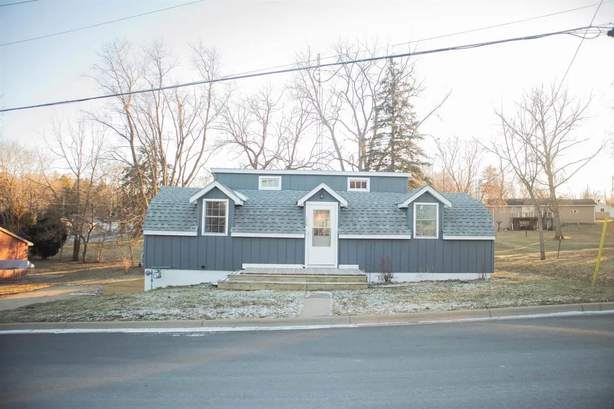 128 W Estey Street, Shullsburg, WI 53586 - Image #1