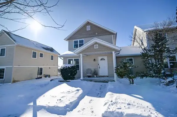 204 S Musket Ridge Drive, Sun Prairie, WI 53590