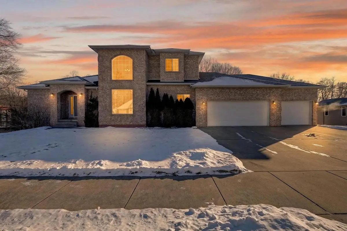 2150 Sunset Drive, Reedsburg, WI 53959 - Image #1