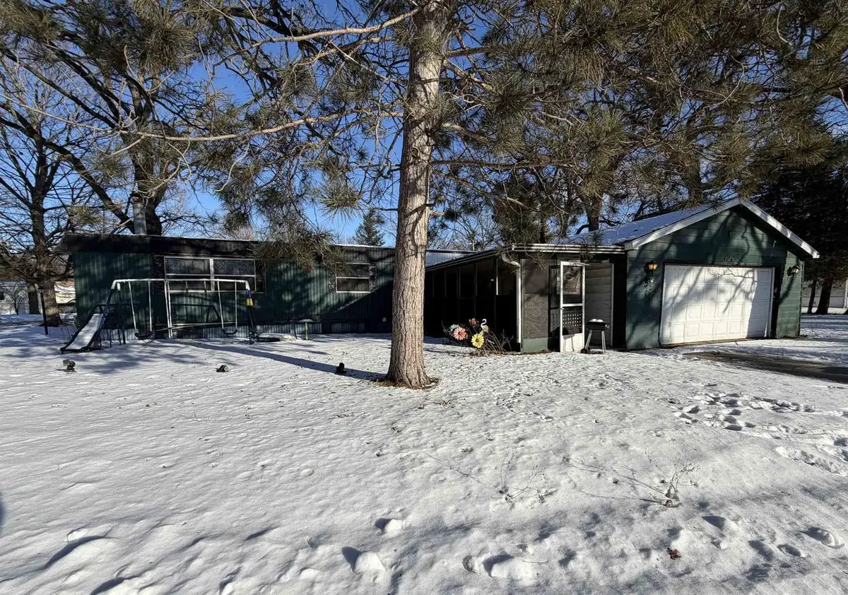 122 Falling Creek Circle, Janesville, WI 53548 - #1