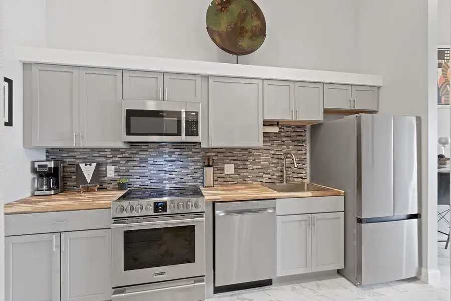 680 E Hiawatha Drive #405, Wisconsin Dells, WI 53965 - #3