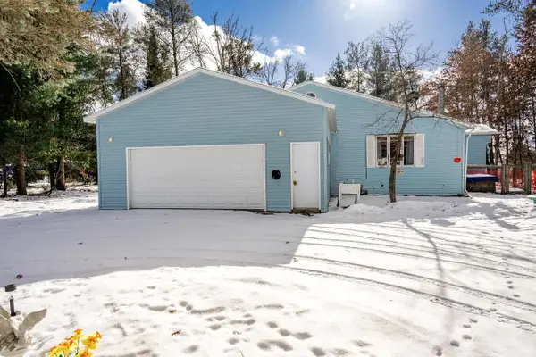 W5633 Deer Park Drive, New Lisbon, WI 53950