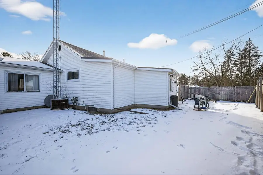 471 N Fulton Street, Princeton, WI 54968 - #3