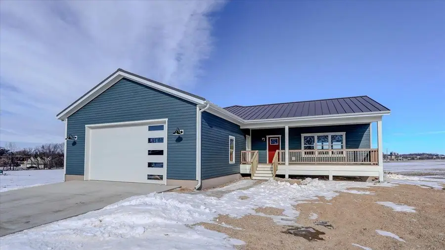 516 Church Street, Fall River, WI 53932 - #2