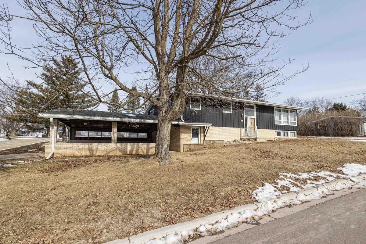 806 Driver Street, Darlington, WI 53530 - #1