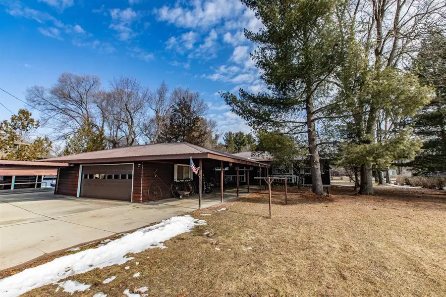 230 S Ash Street, Lone Rock, WI 53556 - #2