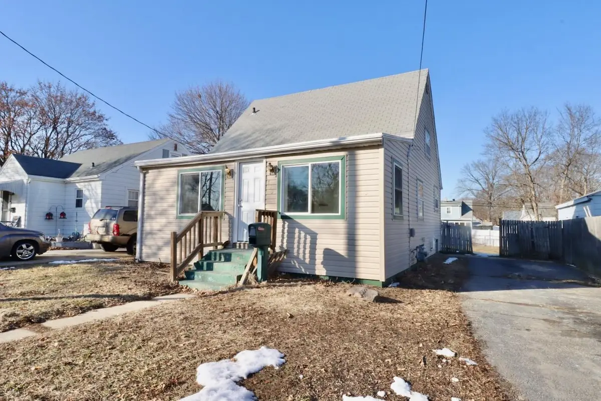 1733 W Grand Avenue, Beloit, WI 53511 - #1