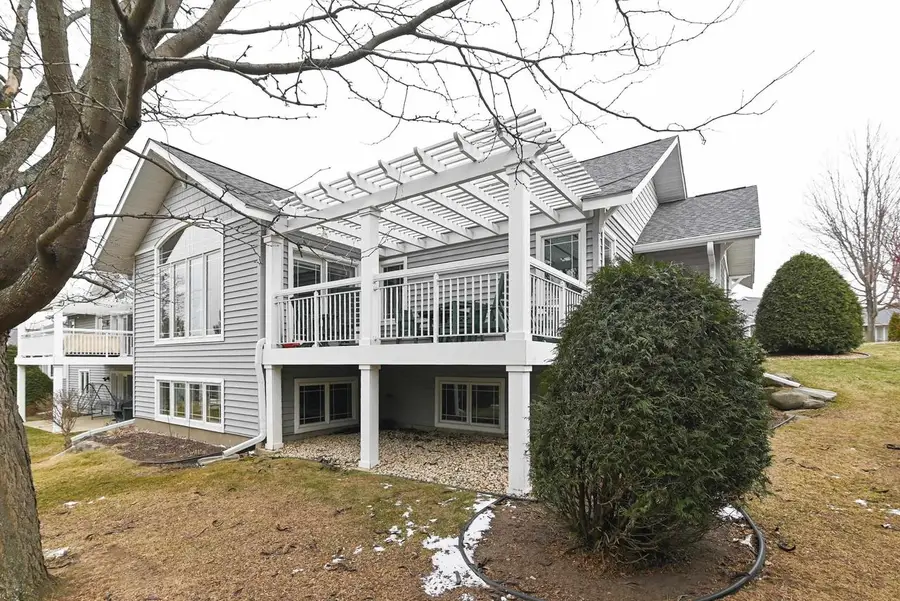 1616 Dewberry Drive, Madison, WI 53719 - #3