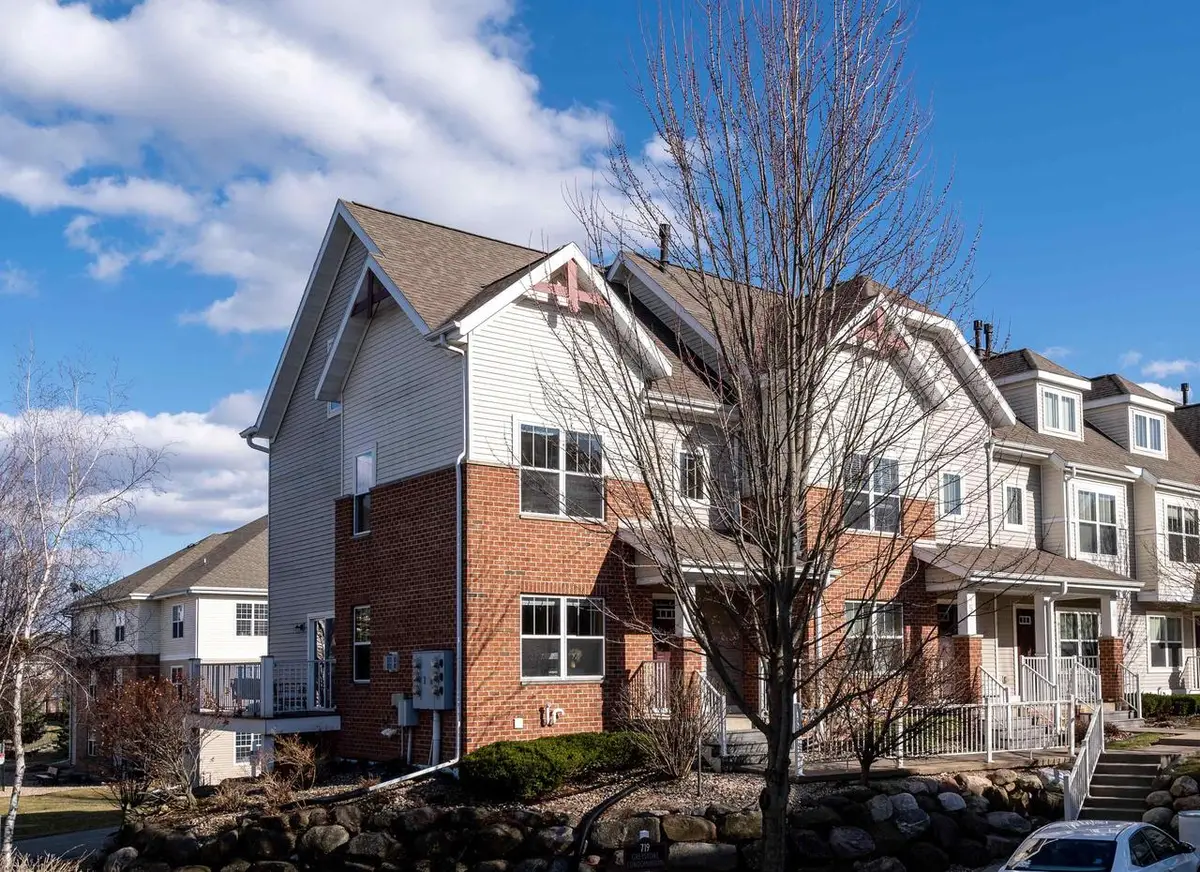 719 Cricket Lane #6, Middleton, WI 53562 - #1