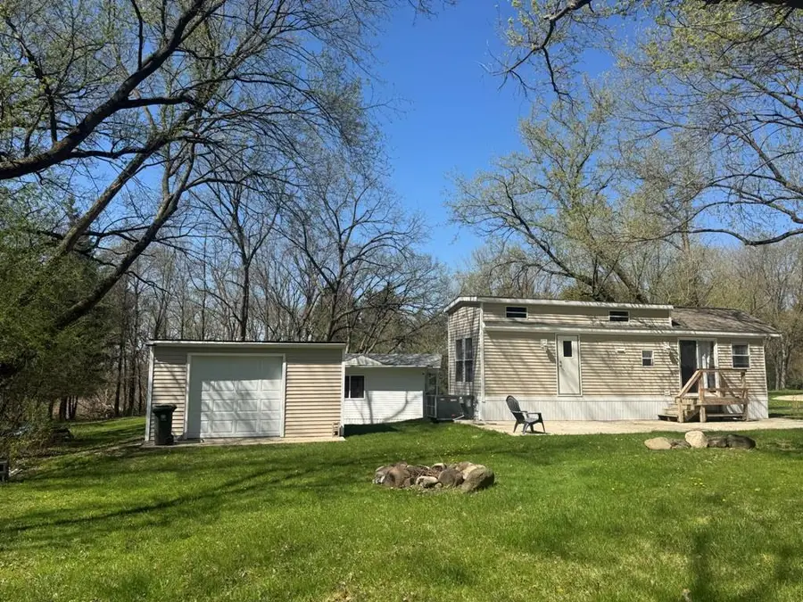 506 Sunset Circle, Edgerton, WI 53534 - #2