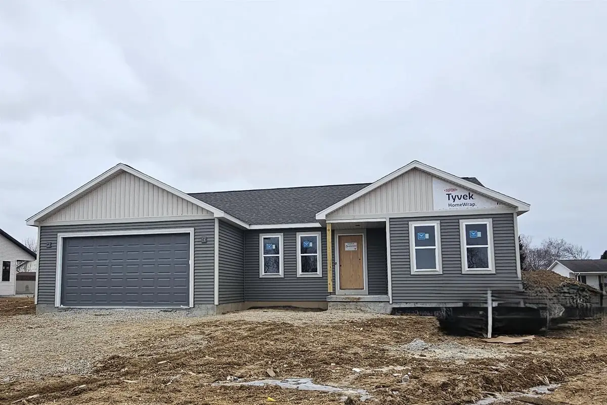 112 Cayuse Court, Fox Lake, WI 53933 - #1