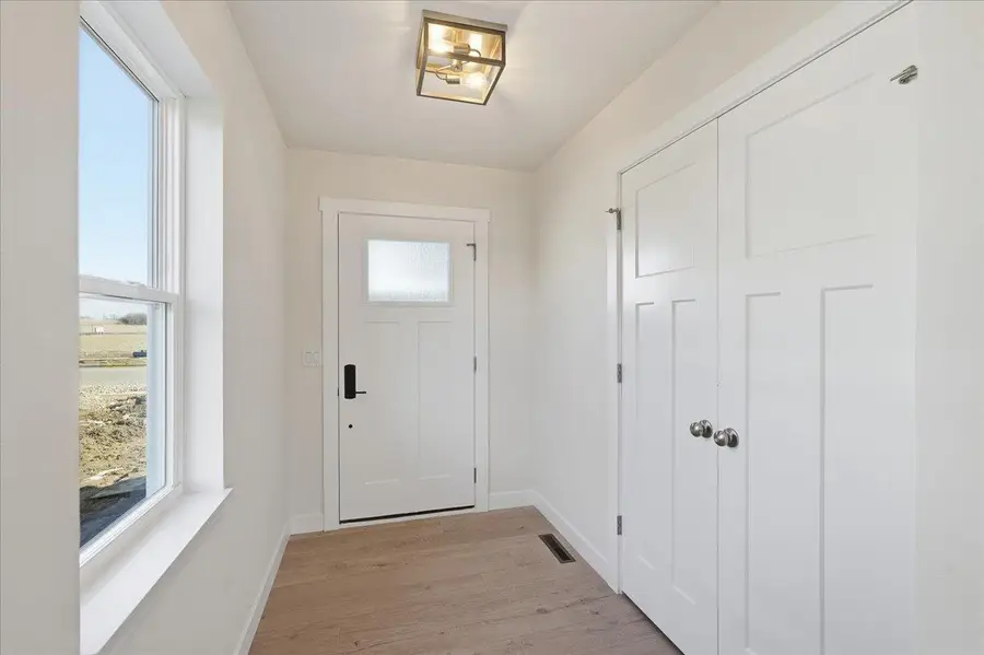 992 Bell Circle, Arlington, WI 53911 - #3