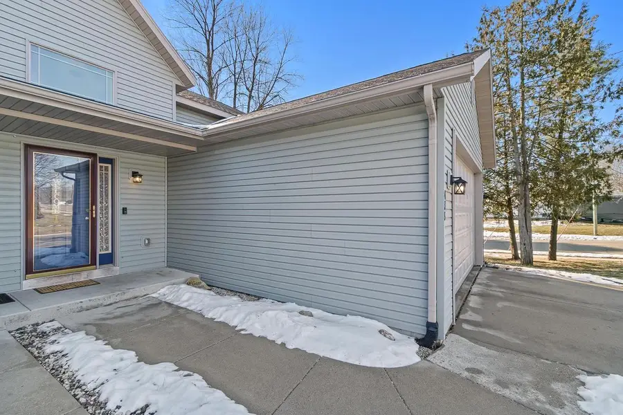 435 14th Avenue, Baraboo, WI 53913 - #2
