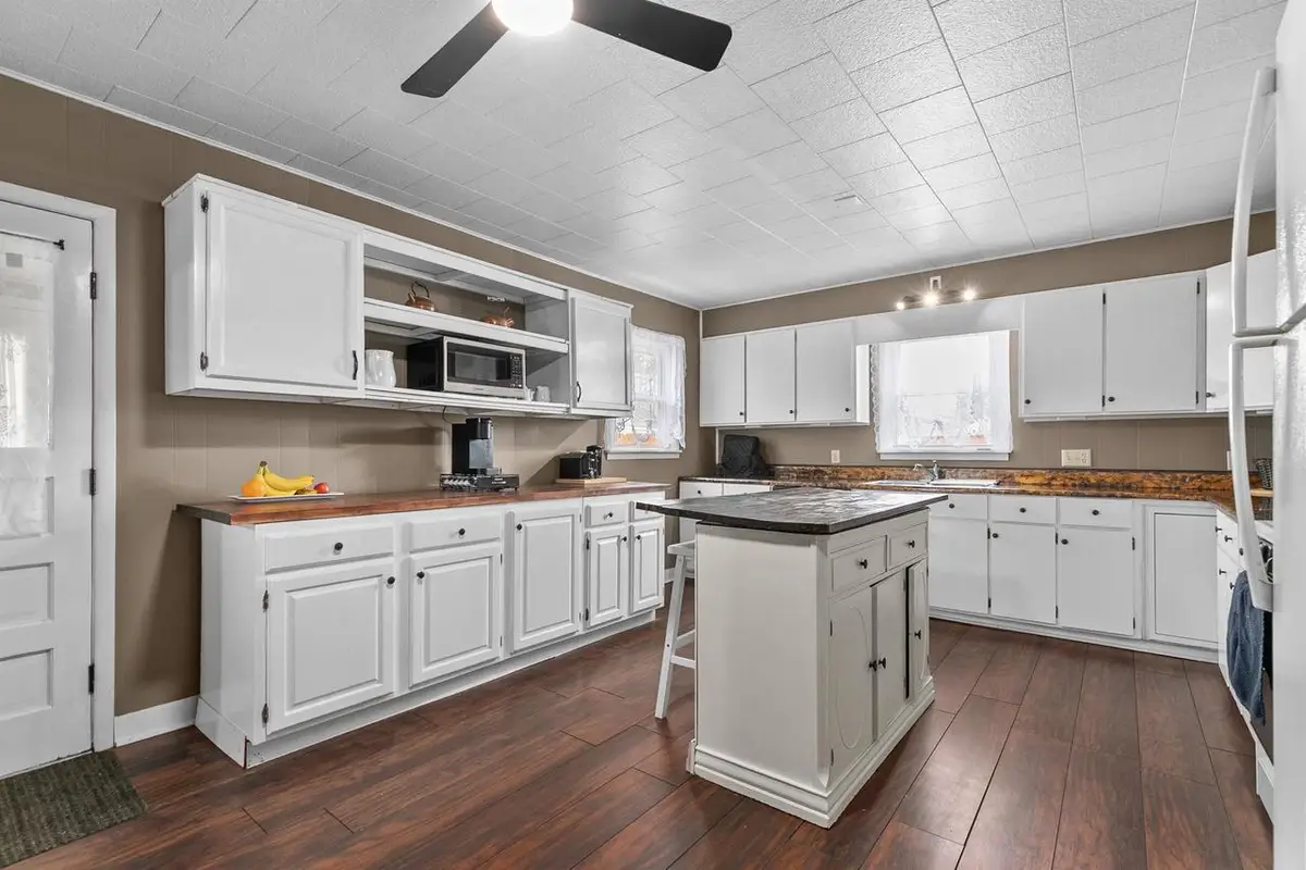 416 S Farmer Street, Princeton, WI 54968 - #1