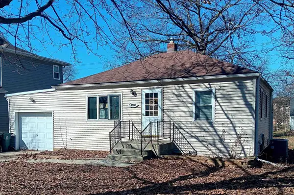 3582 Ridgeway Avenue, Madison, WI 53704