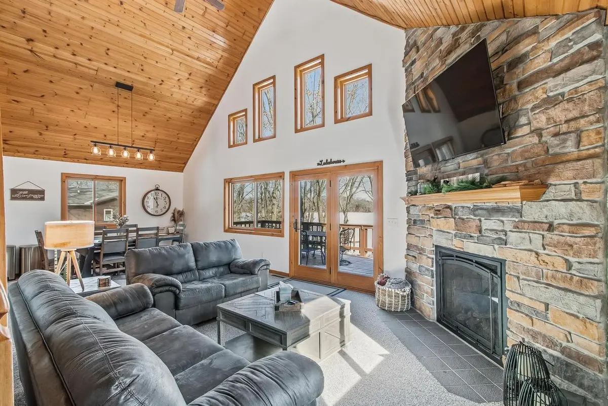 214 S Fern Lane, Oxford, WI 53952 - #1